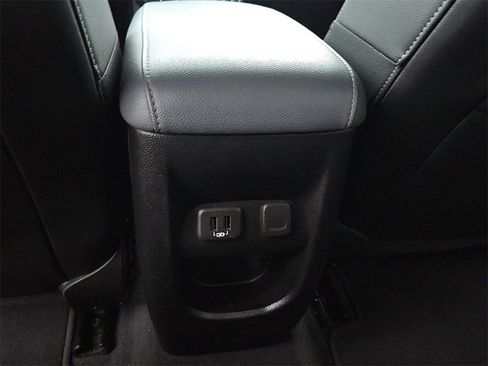 Used 2022 Chevrolet Colorado Z71 image 19