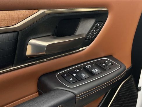 Used 2023 RAM 1500 Limited image 25