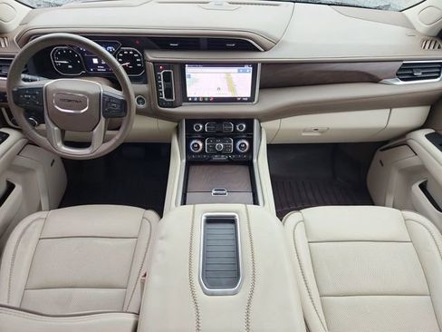 Used 2021 GMC Yukon XL Denali RWD image 21