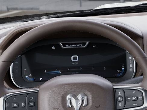 New 2026 RAM 2500 Laramie AWD/4WD image 18