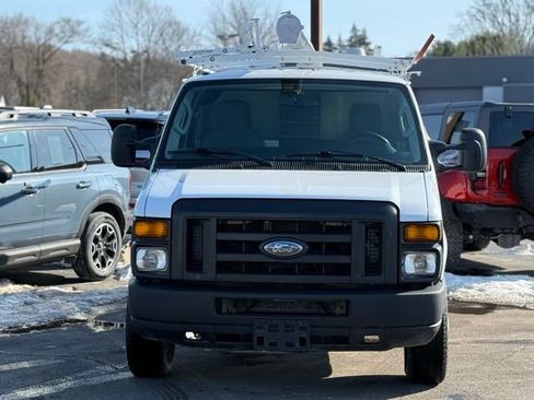 Used 2014 Ford E-250 and Econoline 250 image 25