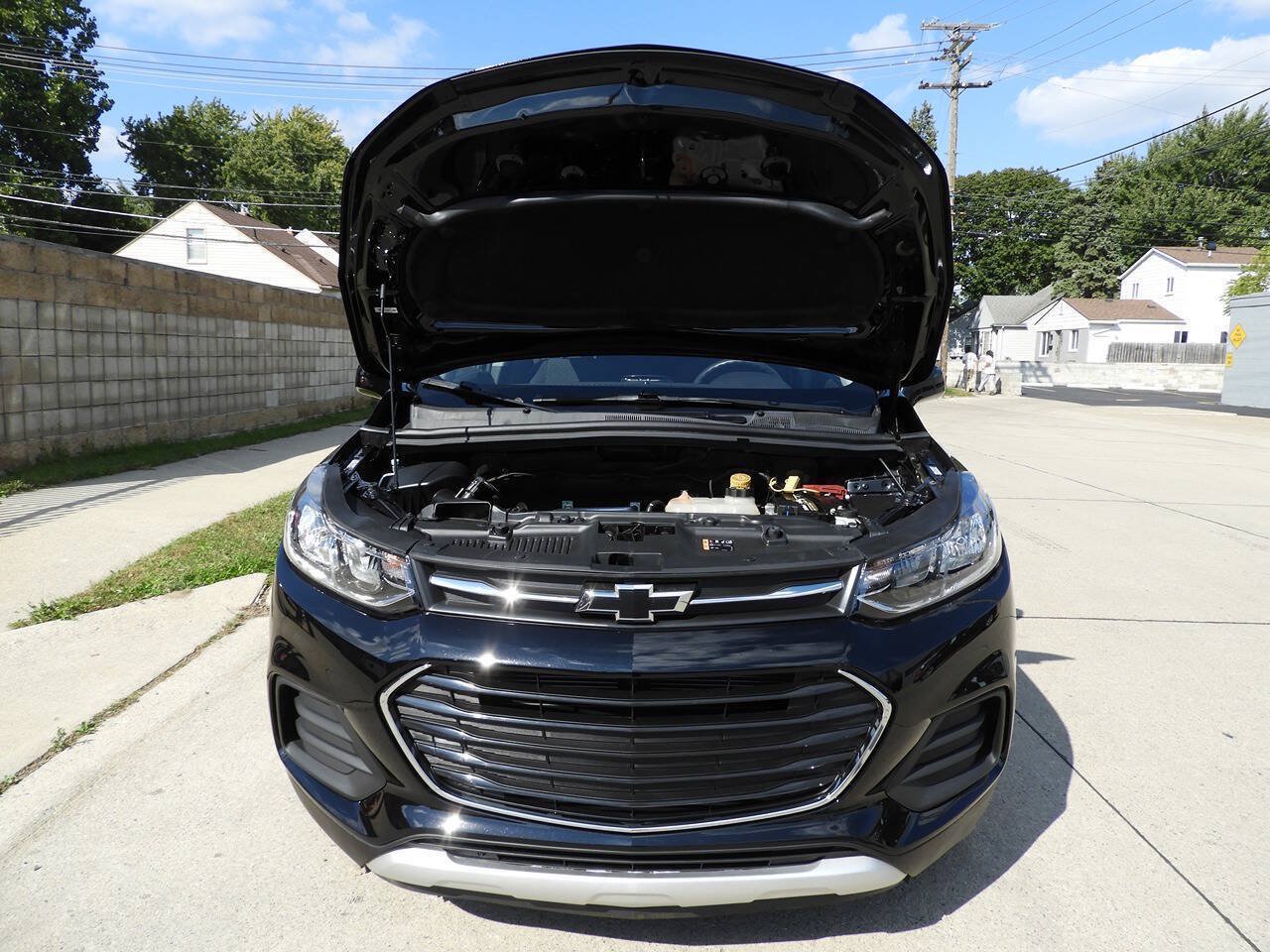 Used 2019 Chevrolet Trax LS FWD image 11