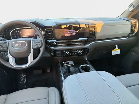 New 2026 GMC Sierra 1500 SLT AWD/4WD image 15