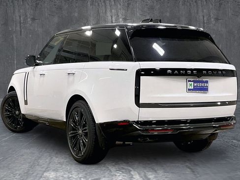 Used 2025 Land Rover Range Rover SE AWD/4WD image 4