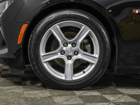 Used 2017 Chevrolet Camaro LT image 20