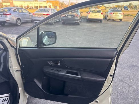 Used 2014 Subaru Crosstrek 2.0i Limited image 19