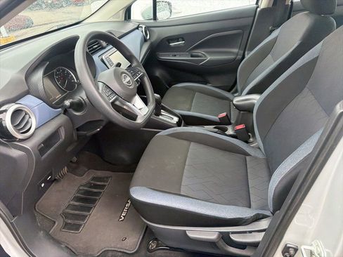 Used 2024 Nissan Versa SV FWD image 8