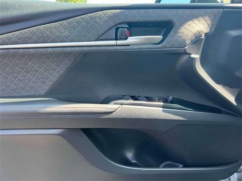 Used 2025 Toyota Camry XLE image 20