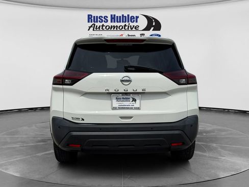 Used 2021 Nissan Rogue S FWD image 4