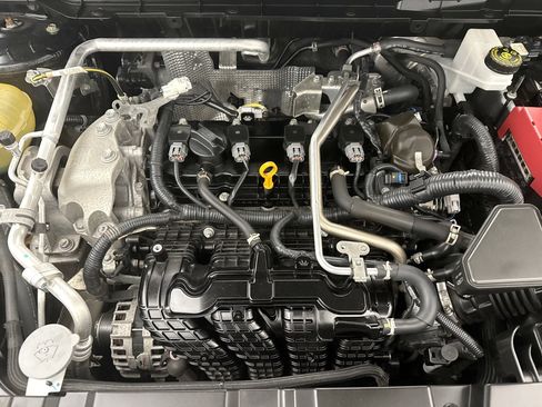 Used 2022 Mitsubishi Outlander ES image 25