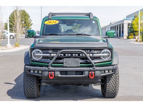 Used 2024 Ford Bronco Outer Banks w/ Sasquatch Package AWD/4WD image 8