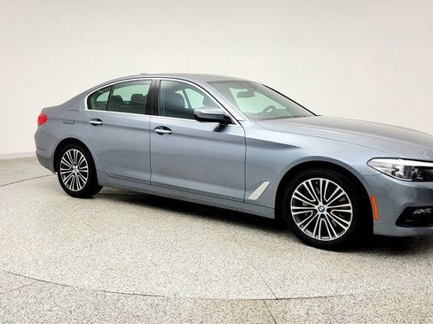 Used 2018 BMW 530i xDrive image 3