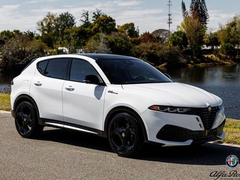 New 2026 Alfa Romeo Tonale w/ Active Assist Package image 1