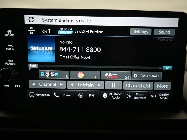 Certified 2025 Honda Pilot Touring image 11