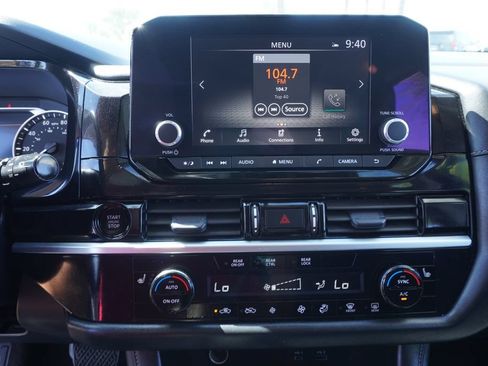 Certified 2025 Nissan Pathfinder SV AWD/4WD image 20