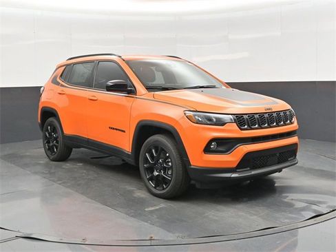 New 2026 Jeep Compass Latitude w/ Mopar Graphics Package image 1