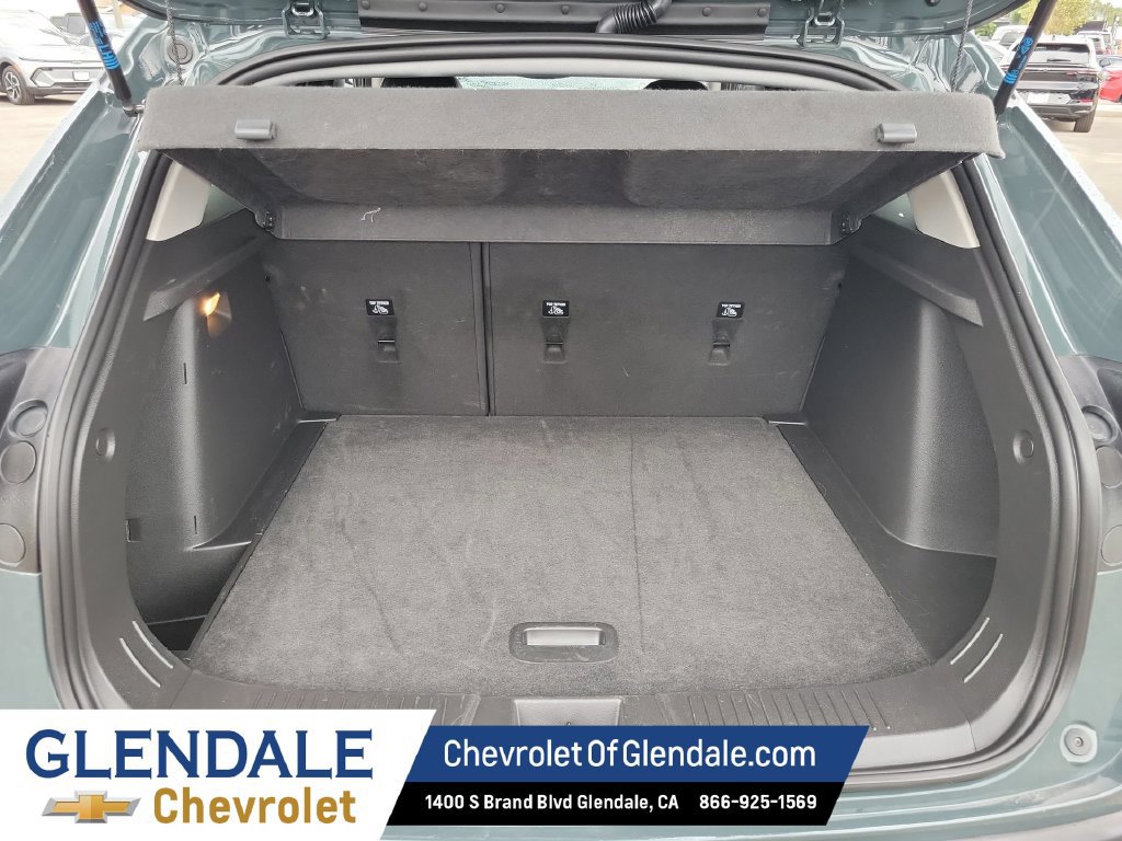 Used 2025 Chevrolet Trax LT FWD image 20