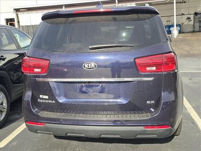 Used 2021 Kia Sedona EX