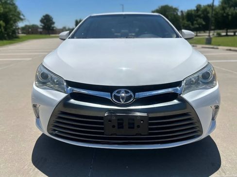 Used 2016 Toyota Camry LE FWD image 3