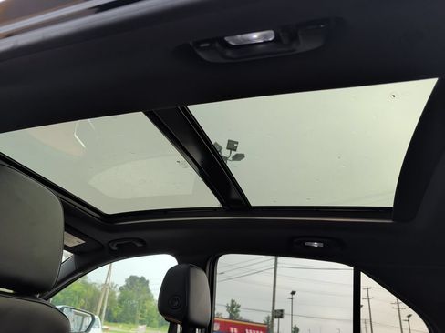 Used 2020 Chevrolet Equinox Premier FWD image 20