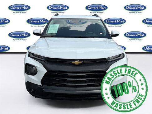Used 2022 Chevrolet TrailBlazer LT FWD image 2