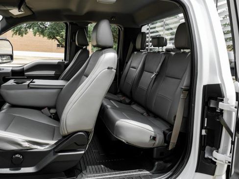 Used 2019 Ford F250 XL w/ Power Equipment Group RWD image 37