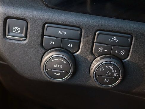 Used 2026 Chevrolet Silverado 1500 RST AWD/4WD image 25