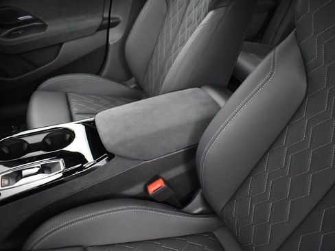 New 2027 Audi S6 e-tron Premium Plus AWD/4WD image 9
