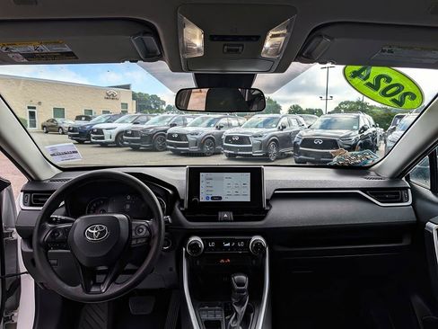 Used 2024 Toyota RAV4 XLE AWD/4WD image 13