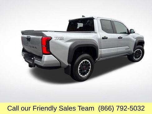 New 2025 Toyota Tacoma TRD Off-Road image 5