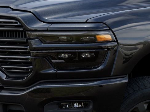 New 2026 RAM 2500 Laramie AWD/4WD image 10