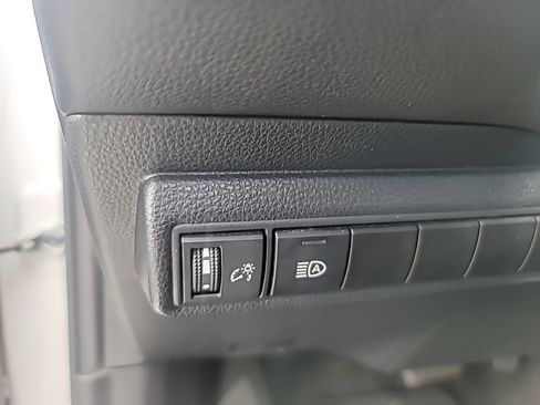 Used 2024 Toyota Corolla LE FWD image 11