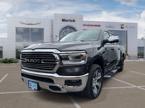 Used 2023 RAM 1500 Laramie AWD/4WD image 4