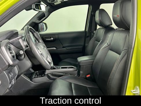 Used 2022 Toyota Tacoma TRD Pro AWD/4WD image 7