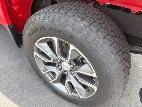 Used 2023 Chevrolet Silverado 1500 LT image 11