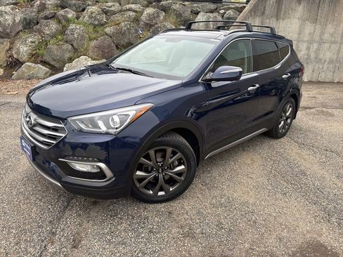 Used 2018 Hyundai Santa Fe Sport AWD/4WD image 1