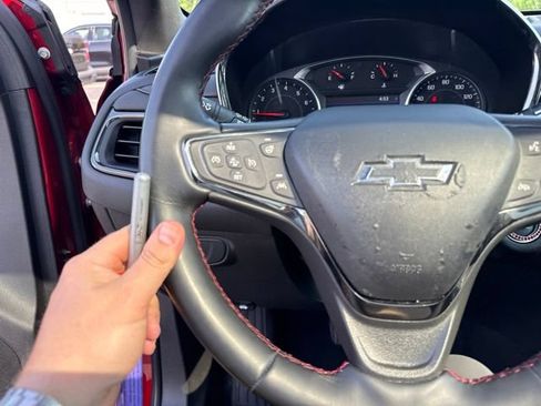 Used 2023 Chevrolet Equinox RS w/ RS Leather Package AWD/4WD image 4