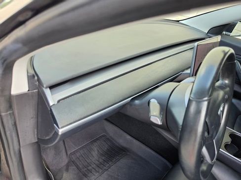 Used 2019 Tesla Model 3 Standard Range Plus RWD image 22