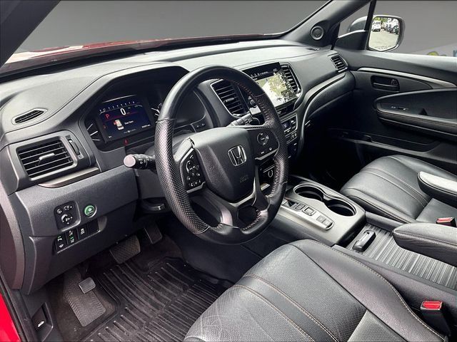 Used 2023 Honda Passport TrailSport image 14