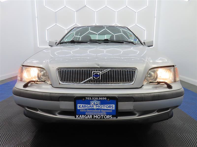 Used 2000 Volvo S40 FWD image 2