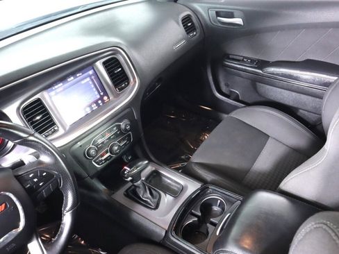 Used 2019 Dodge Charger R/T w/ Blacktop Package RWD image 26
