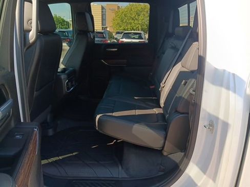 Used 2022 Chevrolet Silverado 3500 High Country image 28