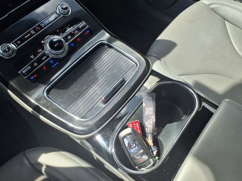 Used 2022 Lincoln Nautilus Reserve image 22