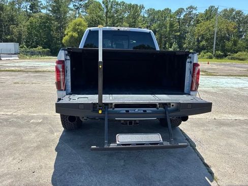 Used 2025 Ford F150 Raptor AWD/4WD image 18