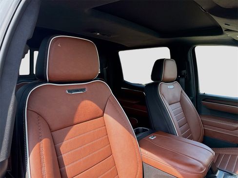 Certified 2025 GMC Sierra 1500 Denali Ultimate image 23
