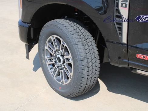 New 2026 Ford F250 Platinum w/ Platinum Plus Package AWD/4WD image 5