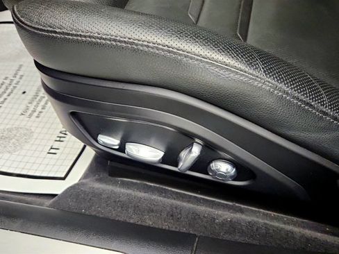 Used 2018 Porsche Panamera 4 AWD/4WD image 12