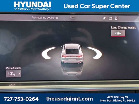 Used 2018 Porsche Panamera 4S image 28