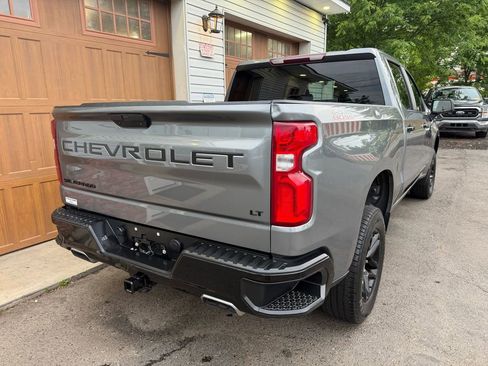 Used 2021 Chevrolet Silverado 1500 LT Trail Boss w/ LPO, Dark Essentials Package AWD/4WD image 3