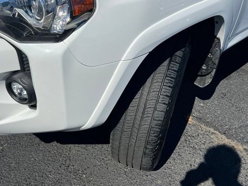 Used 2021 Toyota 4Runner SR5 Premium w/ Moonroof Package AWD/4WD image 3